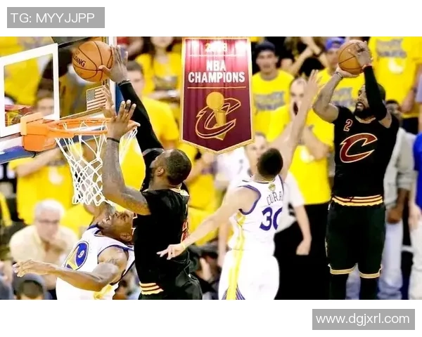 2017年NBA总决赛第三场骑士与勇士的巅峰对决回顾与精彩瞬间分析